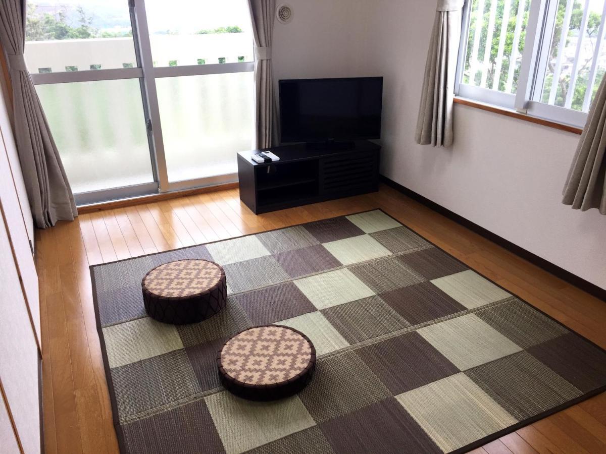 Forest Hills Of Yanbaru Motobu Quarto foto